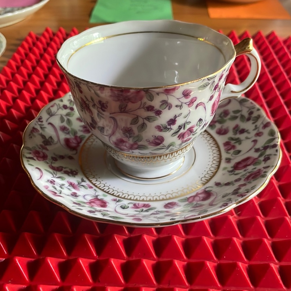 1950’S JAPANESE FLORAL TEACUP AND SAUCER